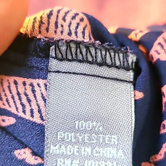 Charlotte Russe Pink & Navy Blue High-Low Top Open in Back, Size Small - Picture 10 of 10